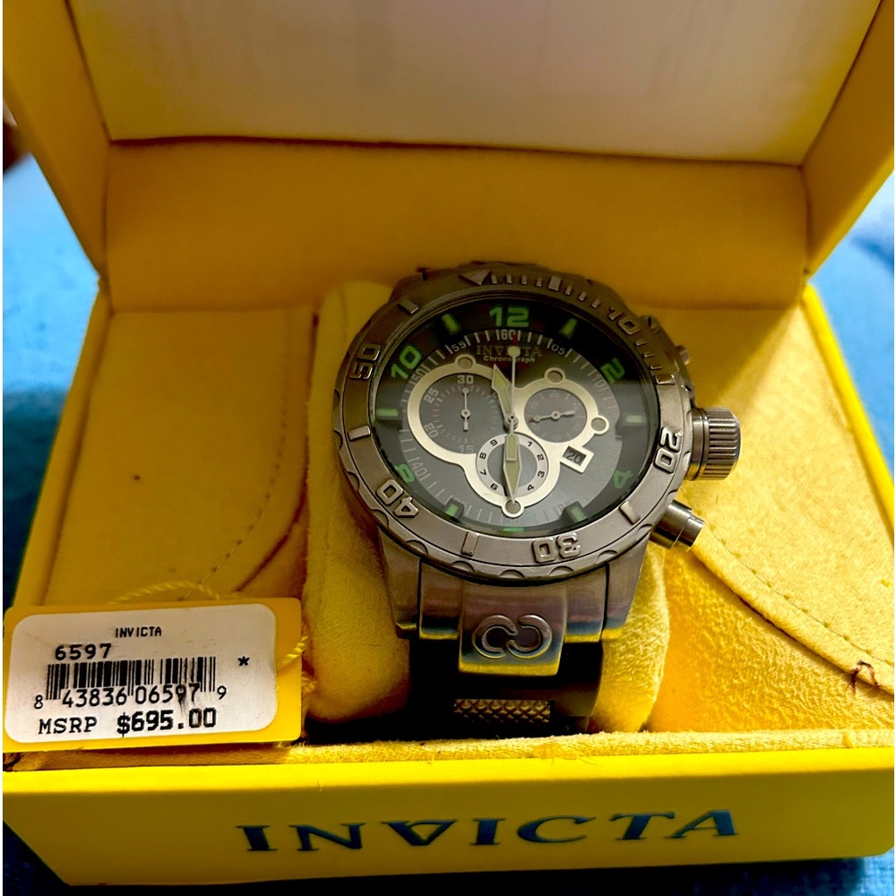 Invicta watch NEW with tag
